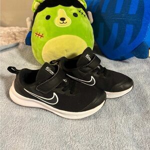 Nike Kids Black and White Velcro Athletic Sneakers